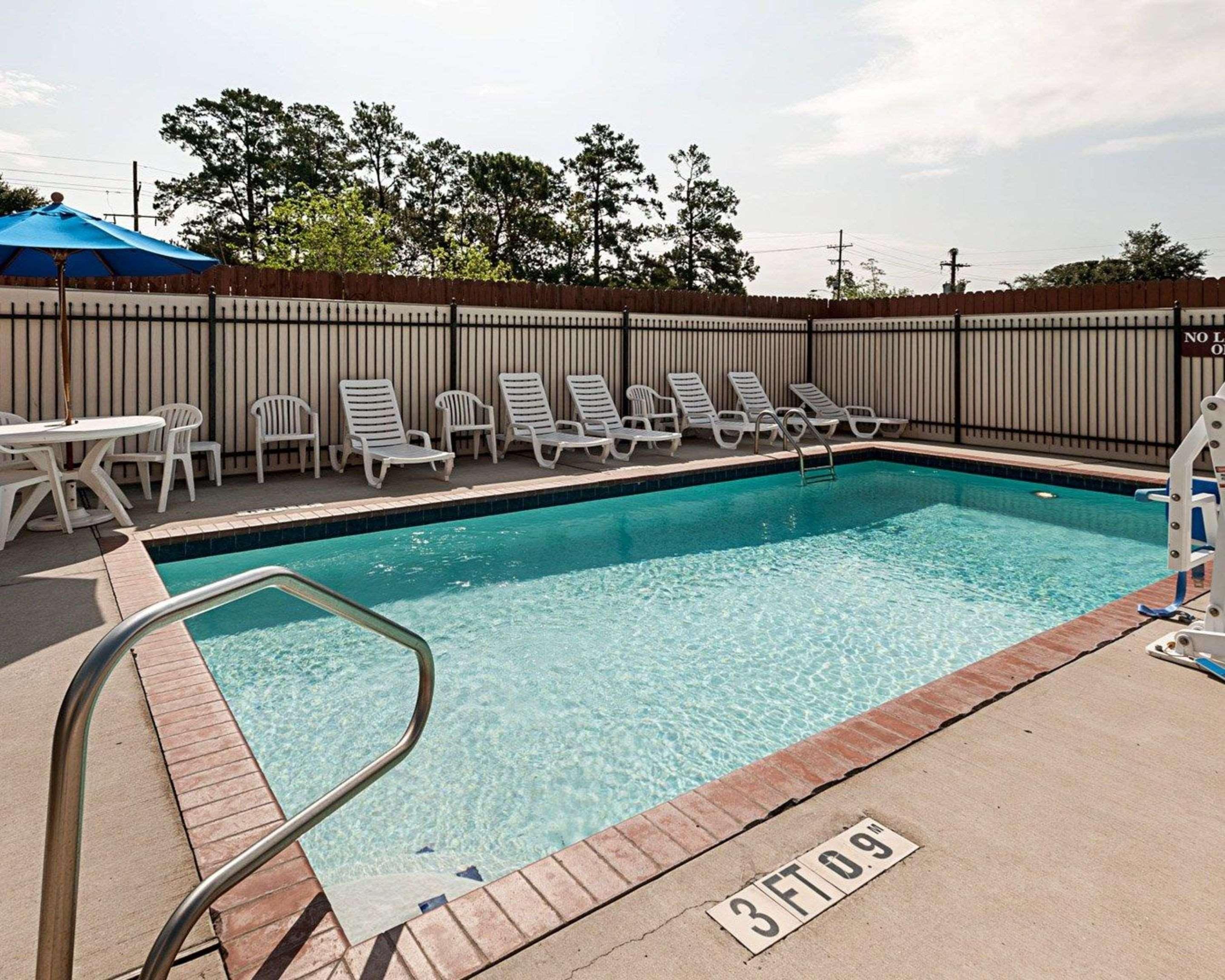 Comfort Suites Lake Charles Esterno foto
