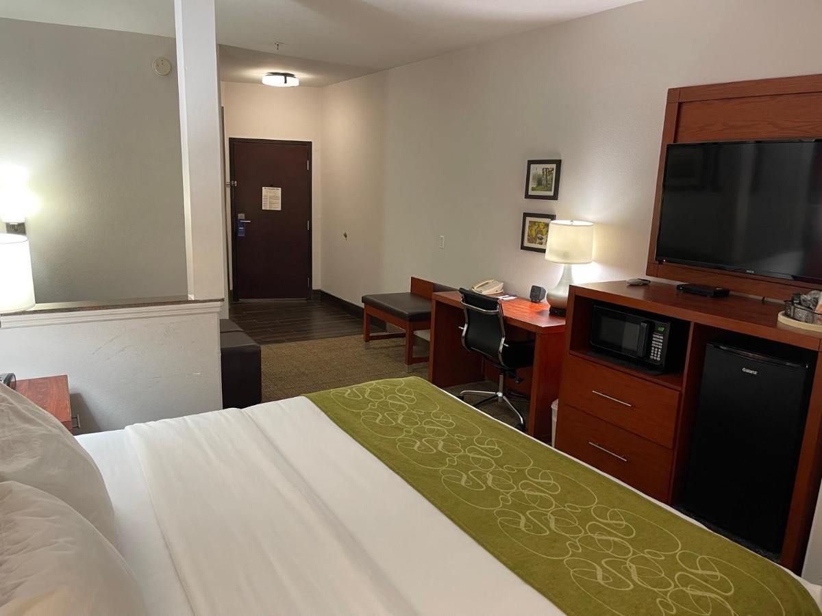 Comfort Suites Lake Charles Esterno foto
