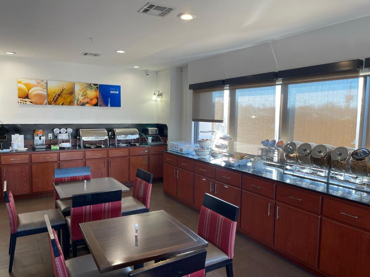 Comfort Suites Lake Charles Esterno foto
