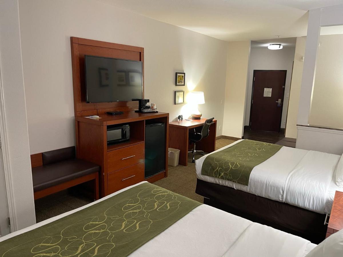 Comfort Suites Lake Charles Esterno foto