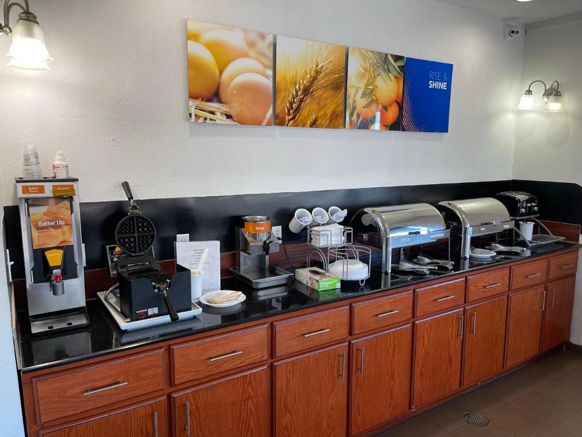 Comfort Suites Lake Charles Esterno foto