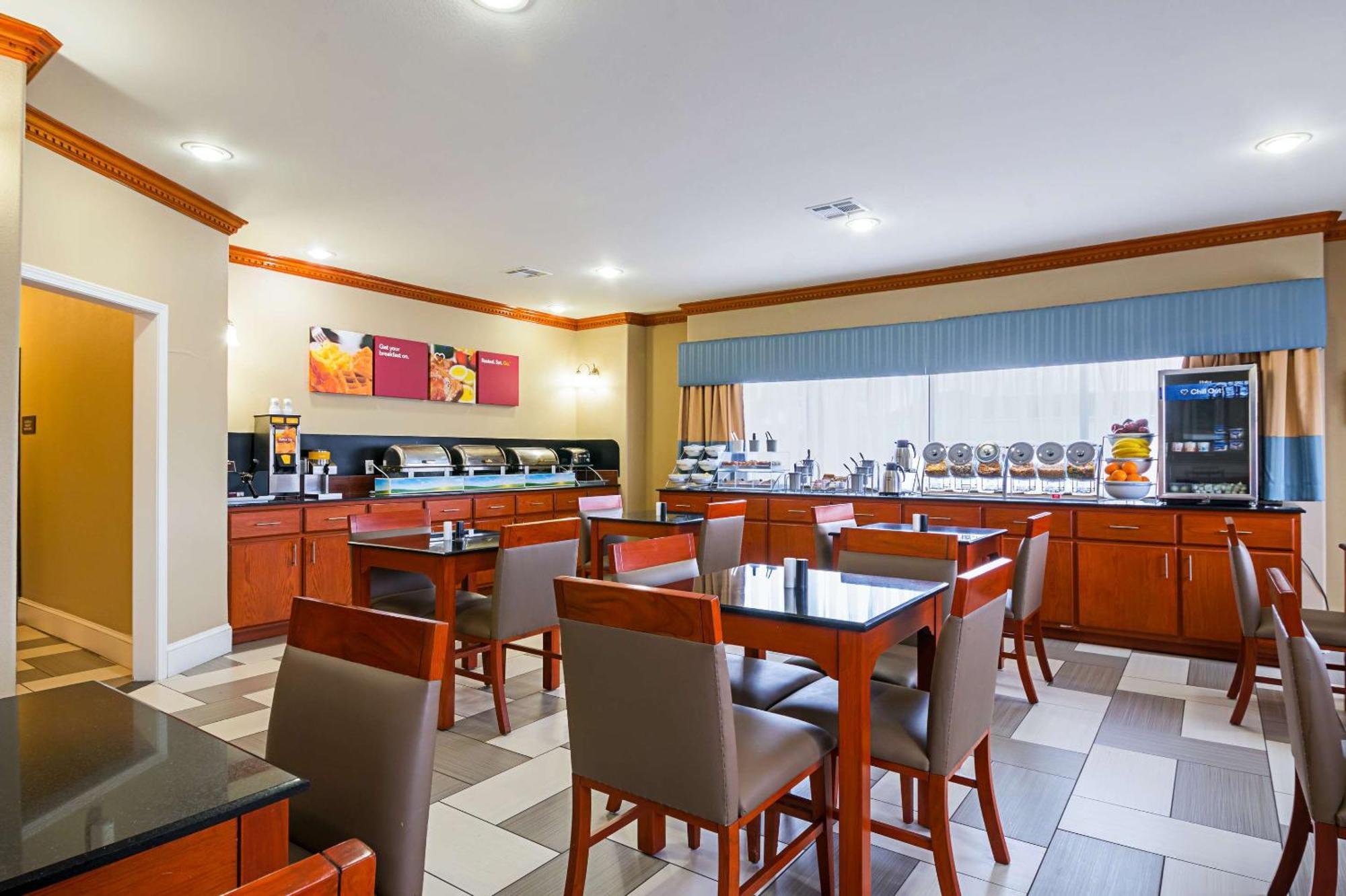 Comfort Suites Lake Charles Esterno foto
