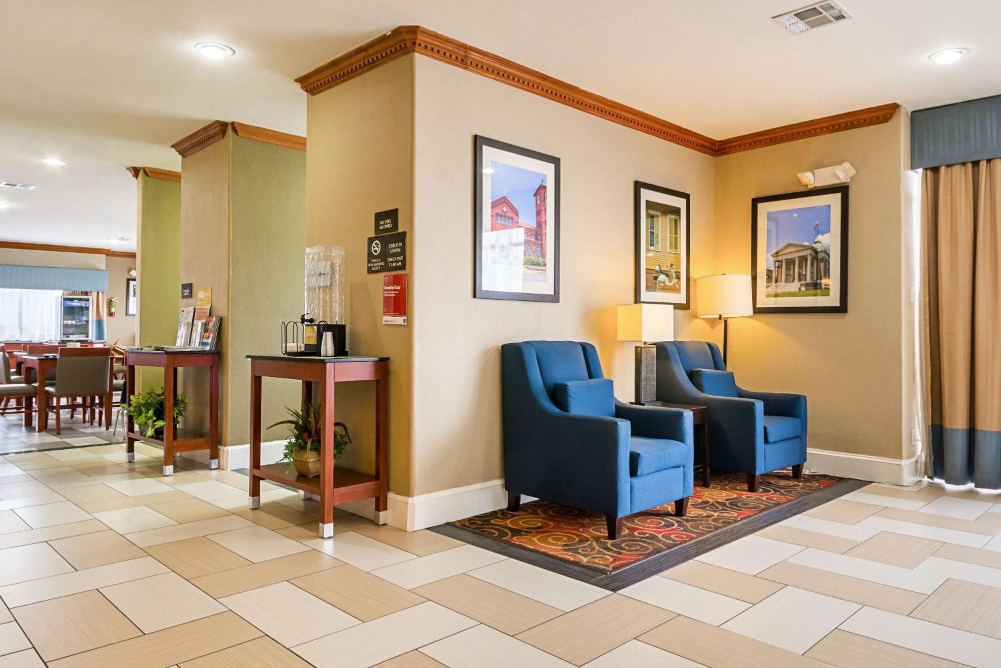 Comfort Suites Lake Charles Esterno foto